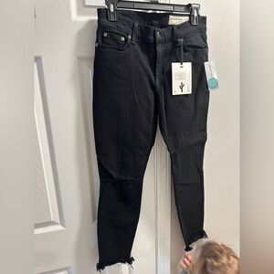 Black Distressed Jeans